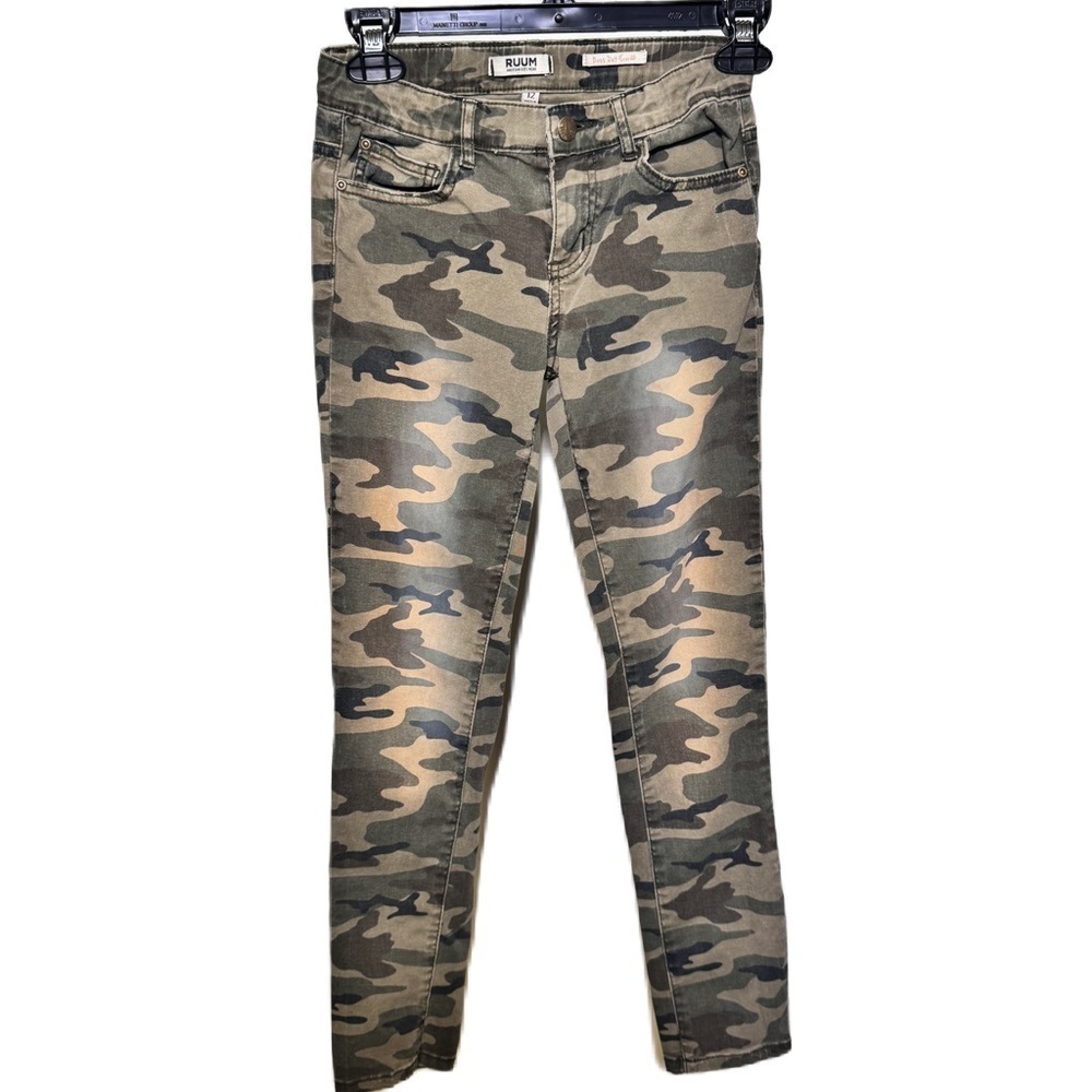RUUM Girls Camo Pant Size 12